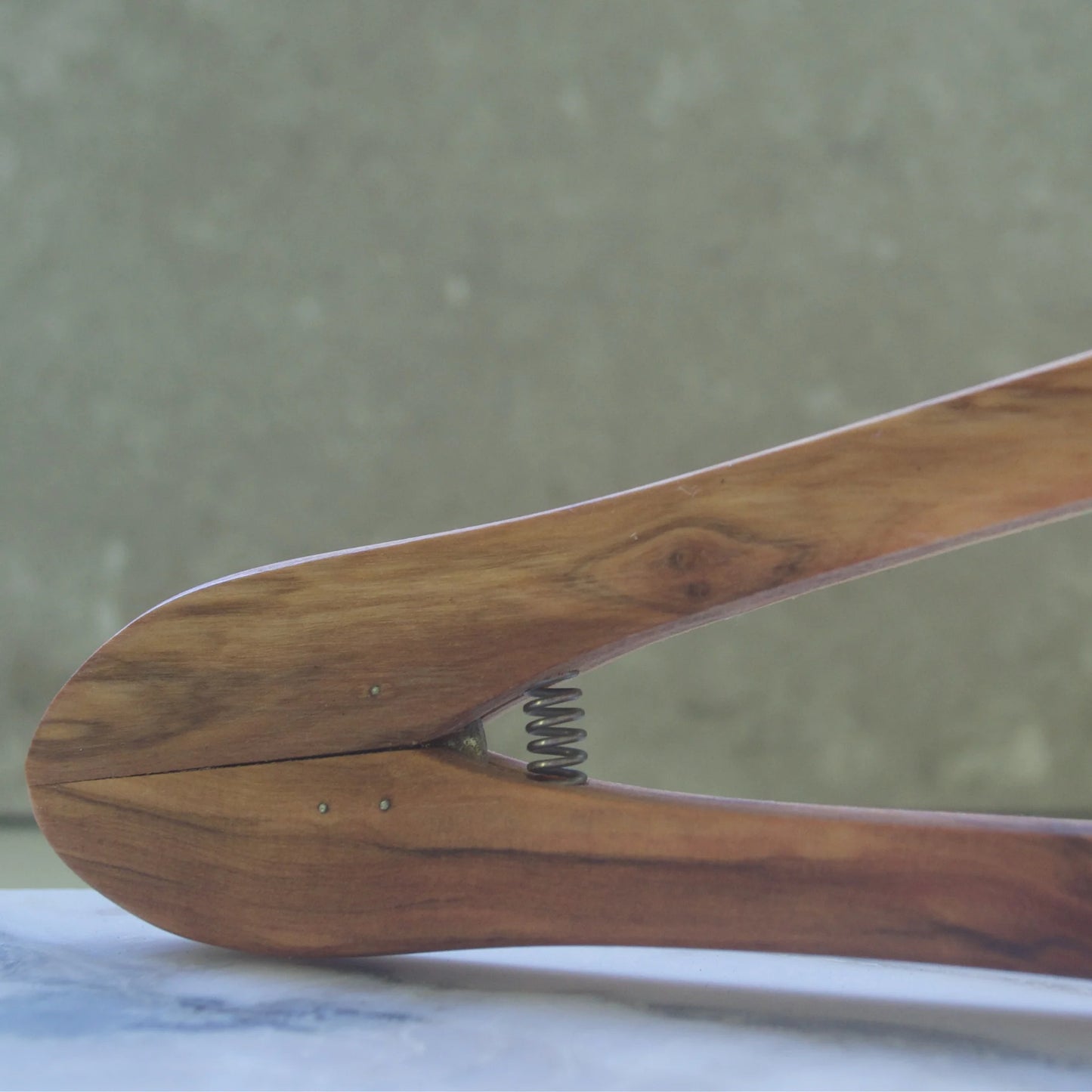 Olive wood tongs