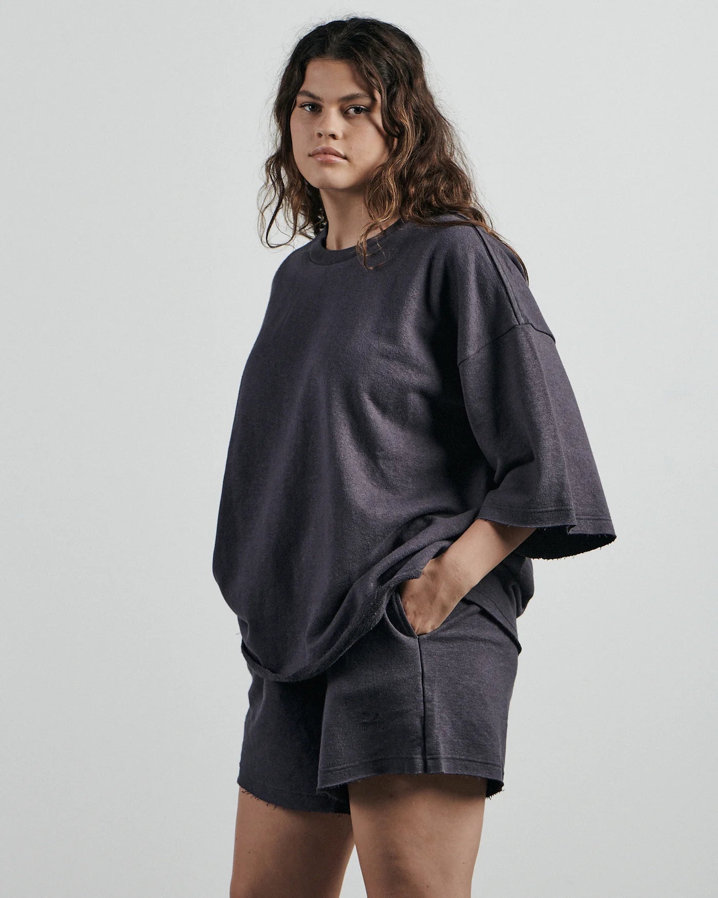 The Oversized Tee Sweat - Coal