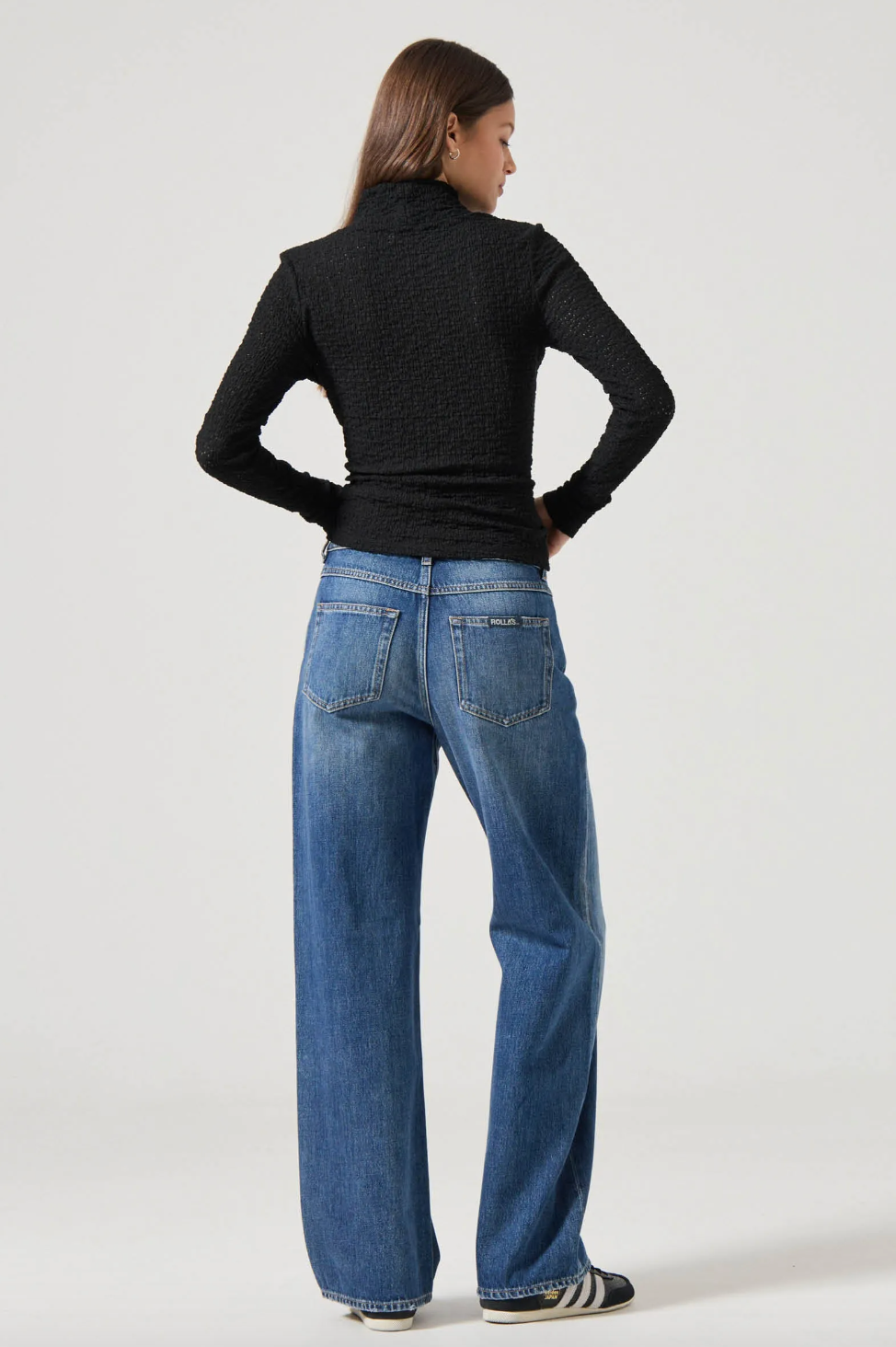 Highneck Daisy Top - Black