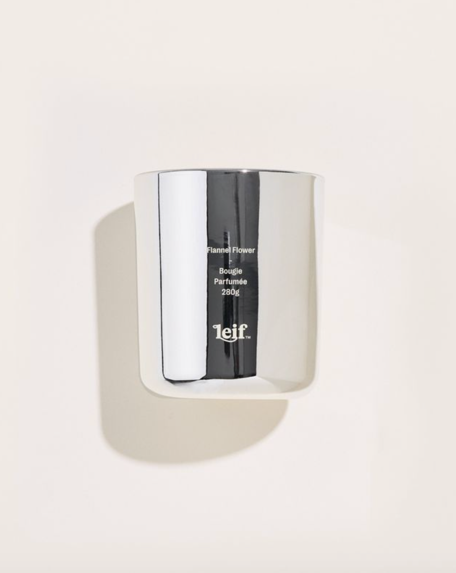 Limited Edition Holiday Flannel Flower Silver Candle - 280g