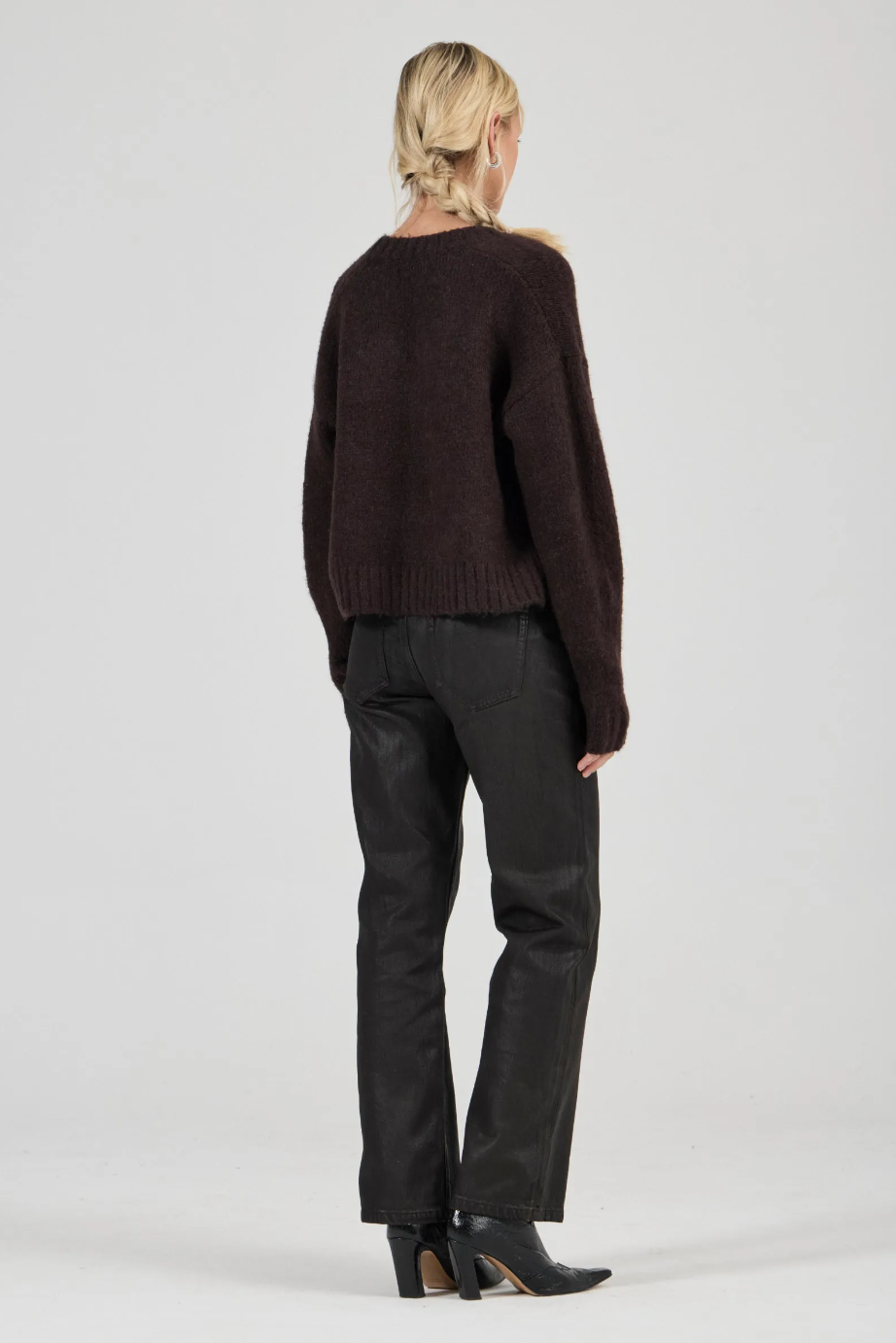 Tomboy V Neck Knit - Espresso