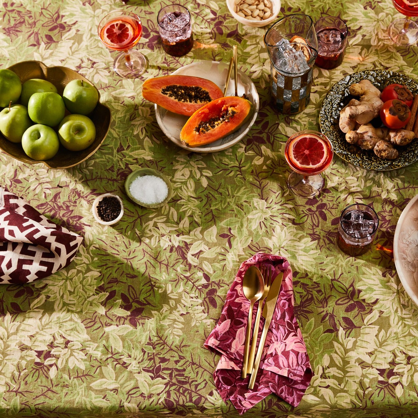 Alka Tablecloth - Reed