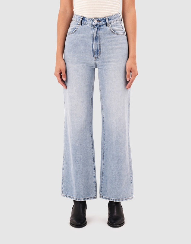 Sailor Scoop Jean - Light Vintage Blue