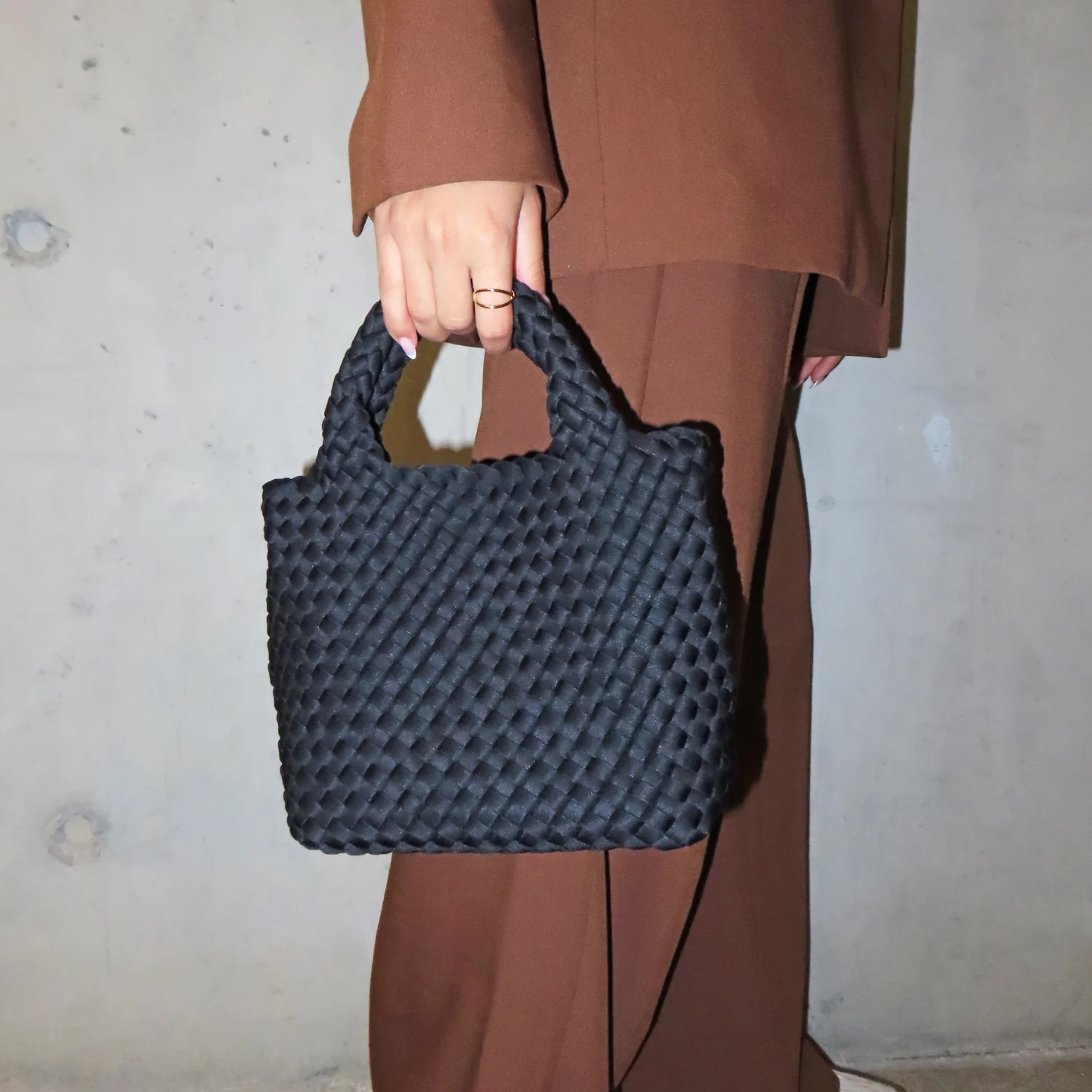 Pippa Handbag in Black