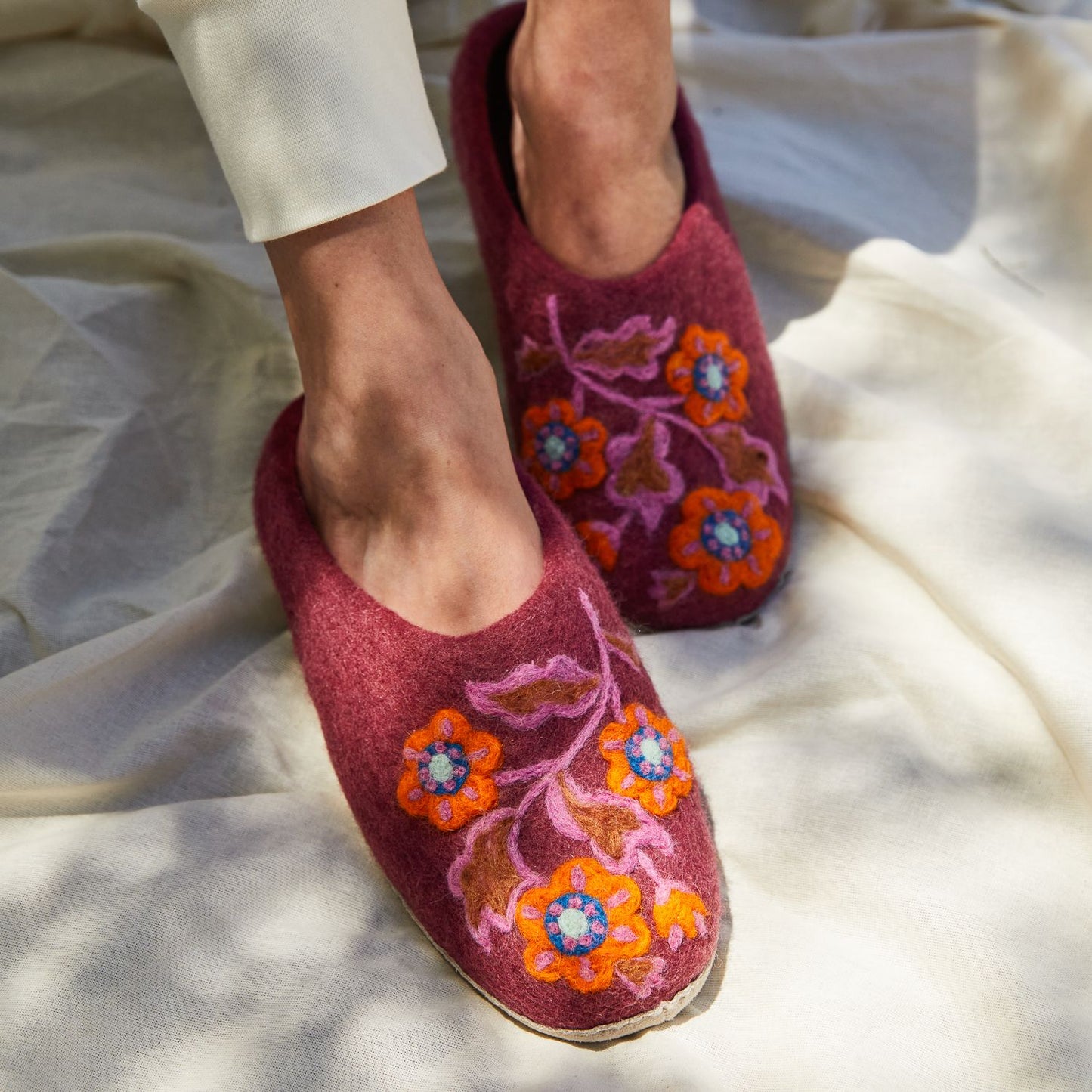 Marie Felt Slippers - Mahogany