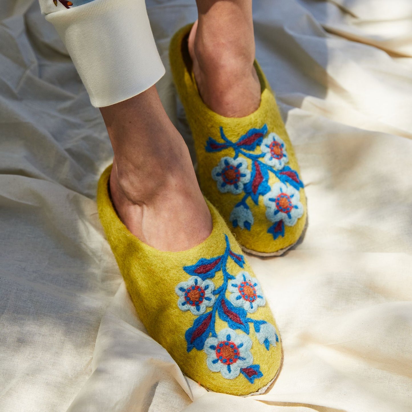 Marie Felt Slippers - Olive