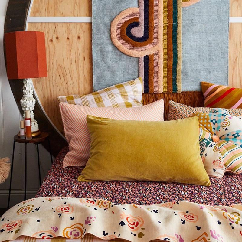 Amelie Velvet Pillowcase - Pesto