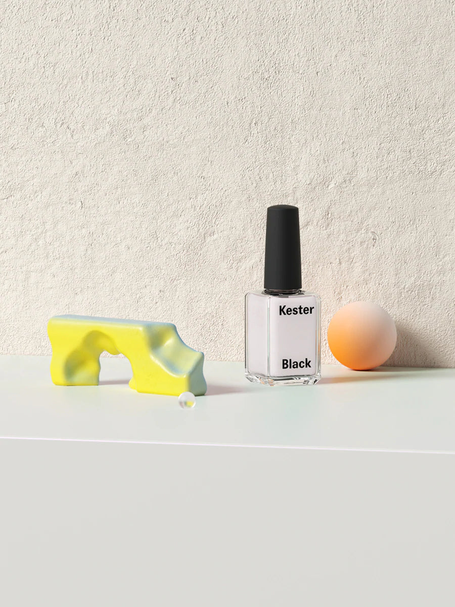 Nail Polish in Low Maintenance