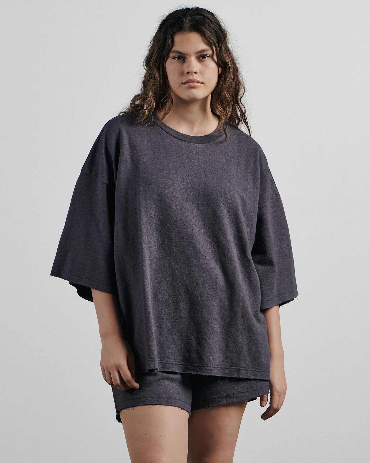 The Oversized Tee Sweat - Coal