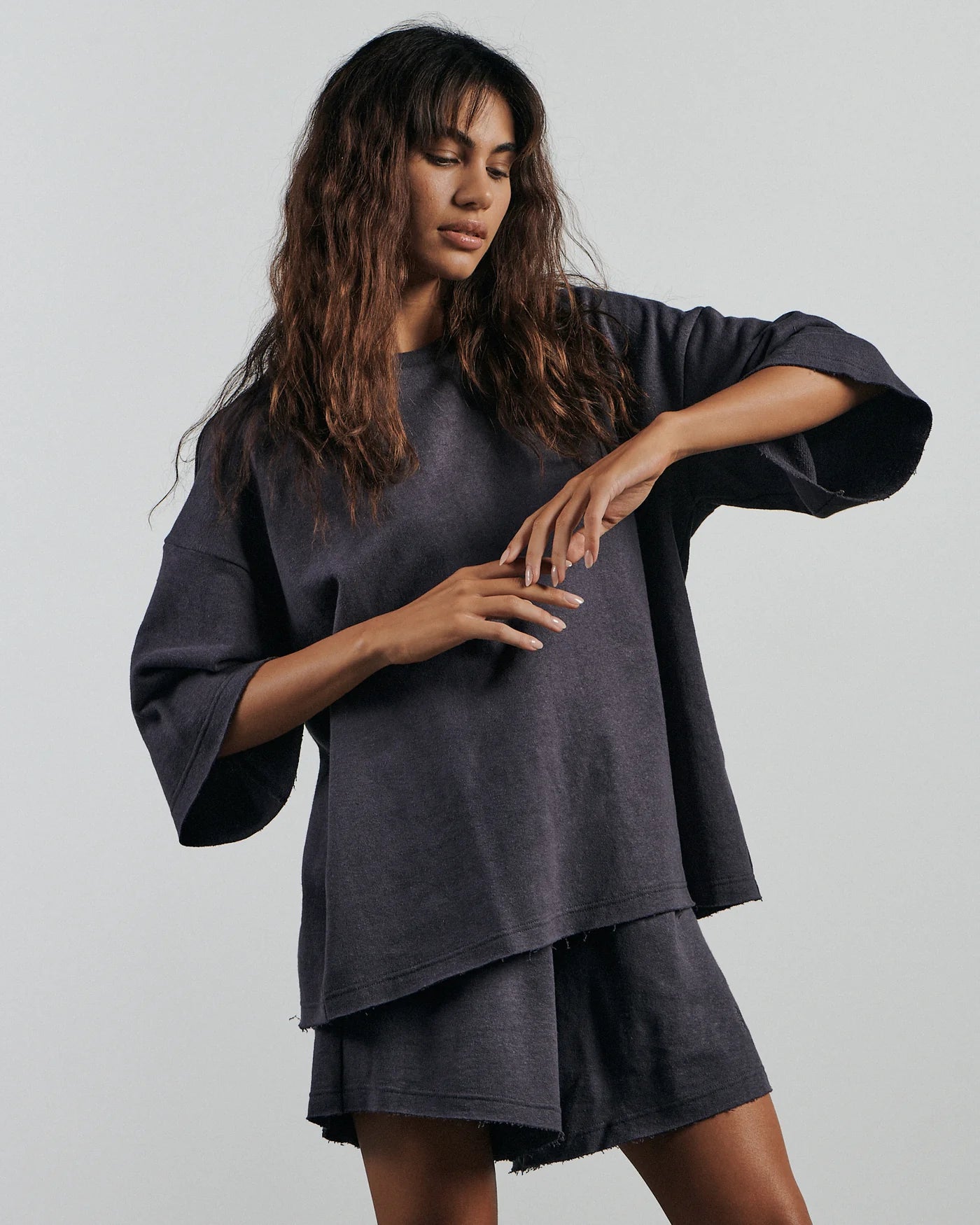 The Oversized Tee Sweat - Coal