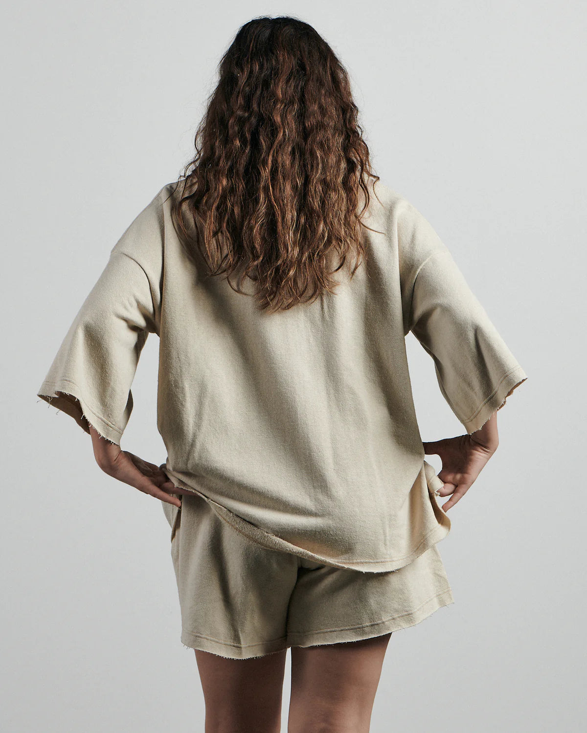 The Oversized Tee Sweat - Wheat