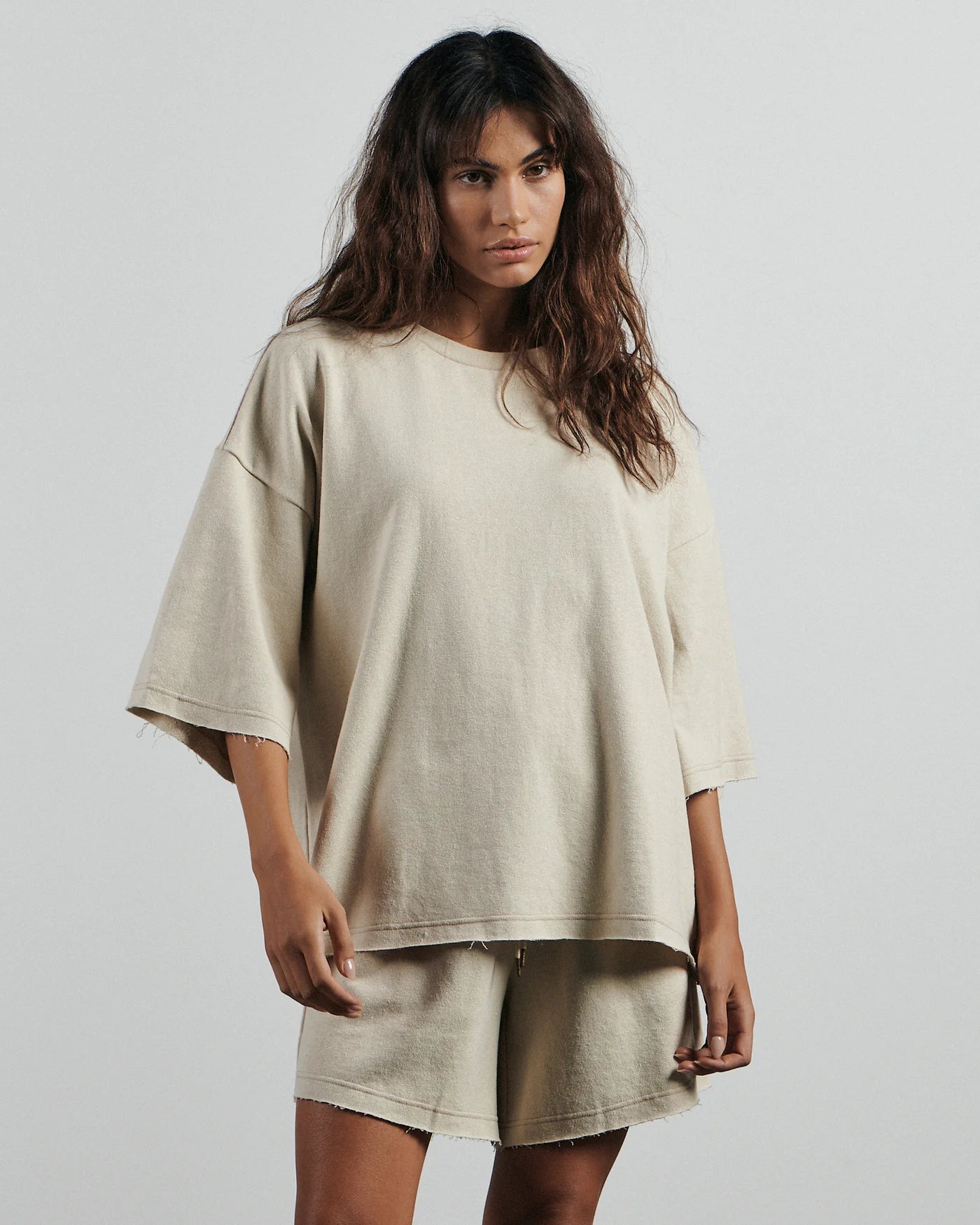 The Oversized Tee Sweat - Wheat