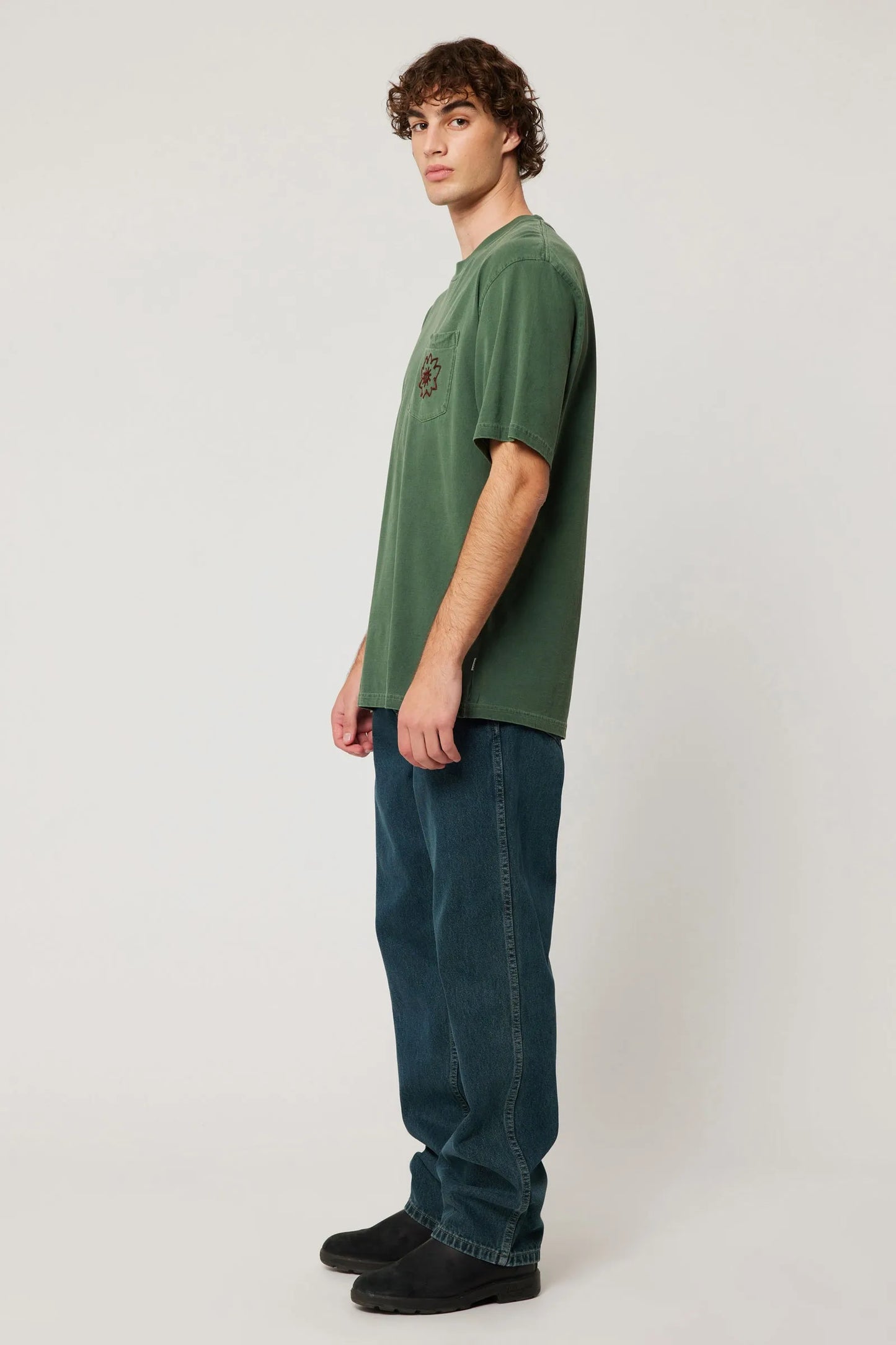 Embroider Pocket Tee - Thyme