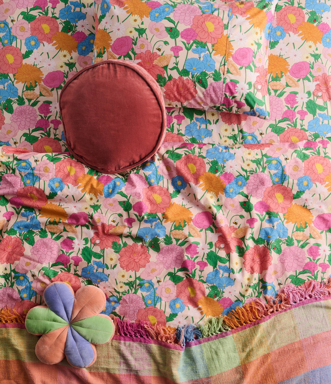 Gelato Velvet Petal Cushion