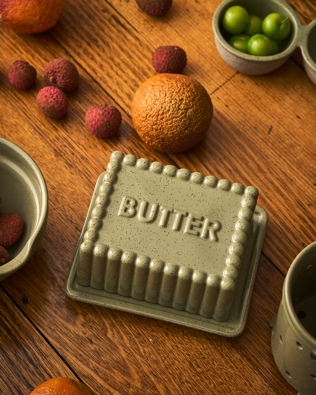 Kitchen Life Butter Dish - Peppercorn