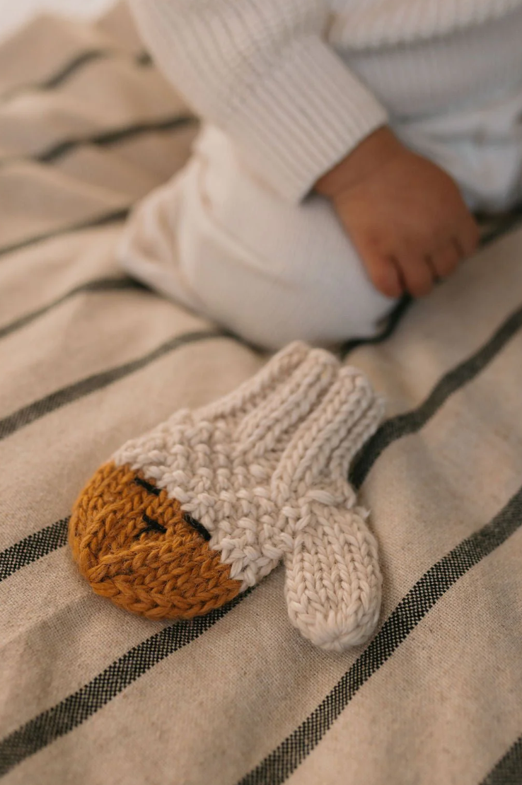 Bear Mittens - Oatmeal