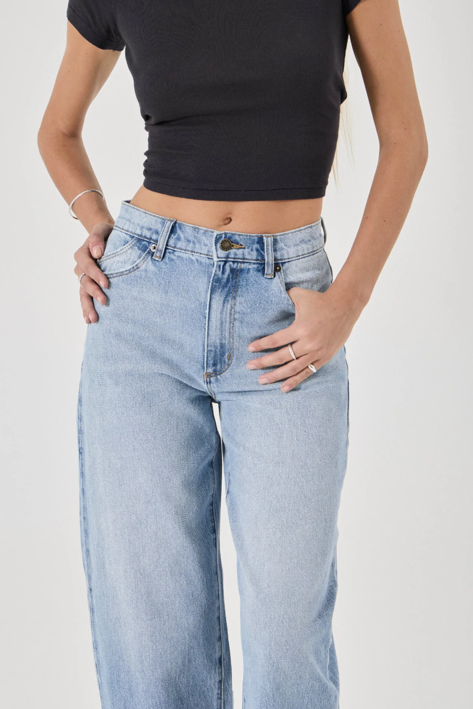 Gigi Barrel Jean - Brad Blue