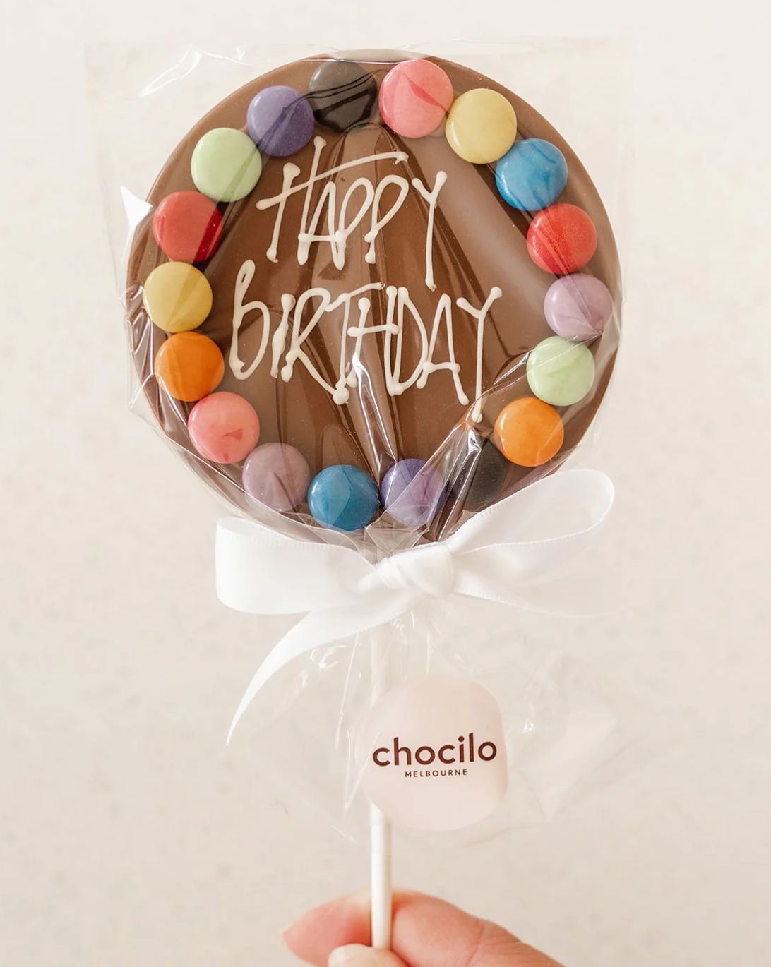 "Happy Birthday" Lollipop in Milk Chocolate with Smarties