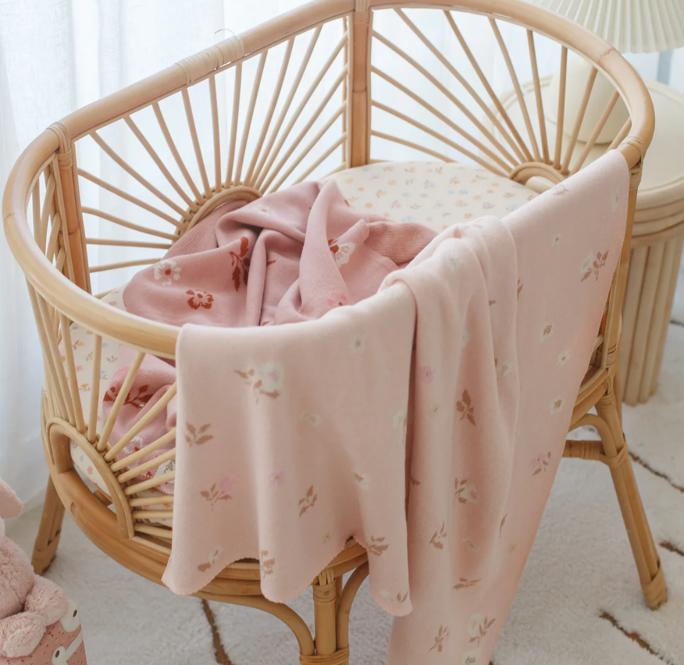 Peony Luxe Knitted Blanket