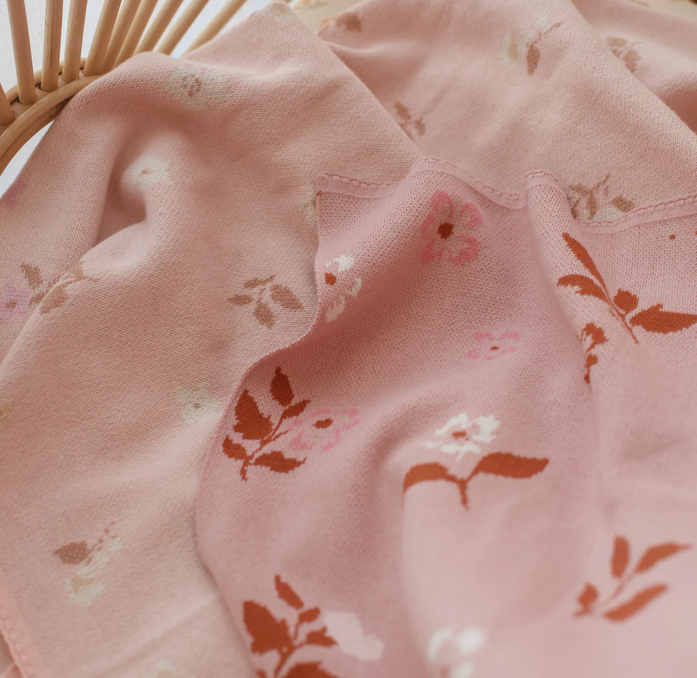 Peony Luxe Knitted Blanket