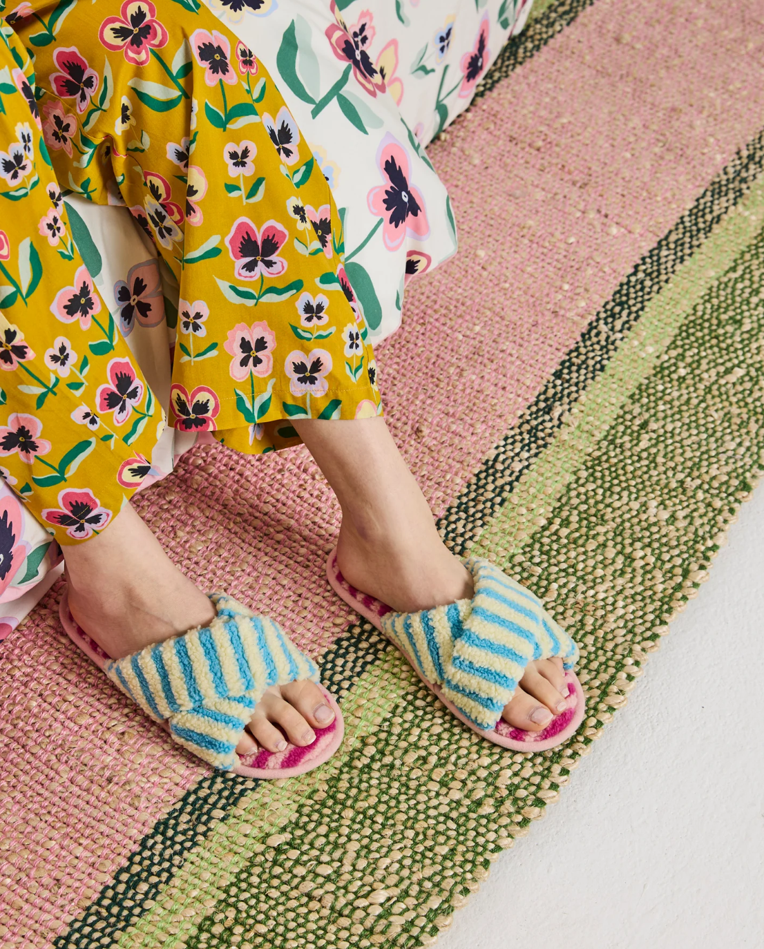 Sunny Granita Sherpa Adult Slippers