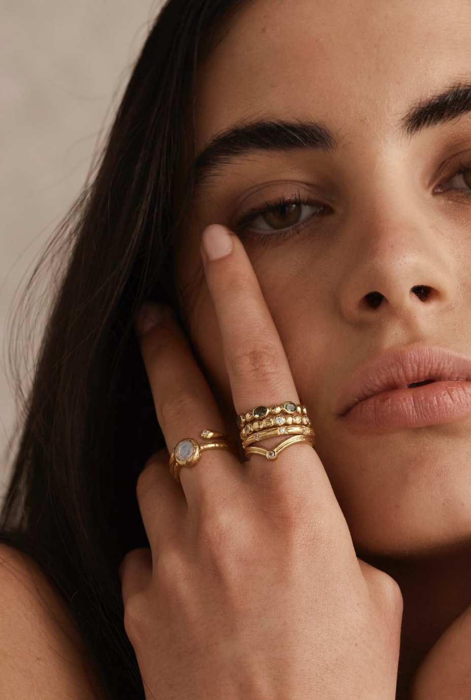 Pebble Apatite Gold Stacker