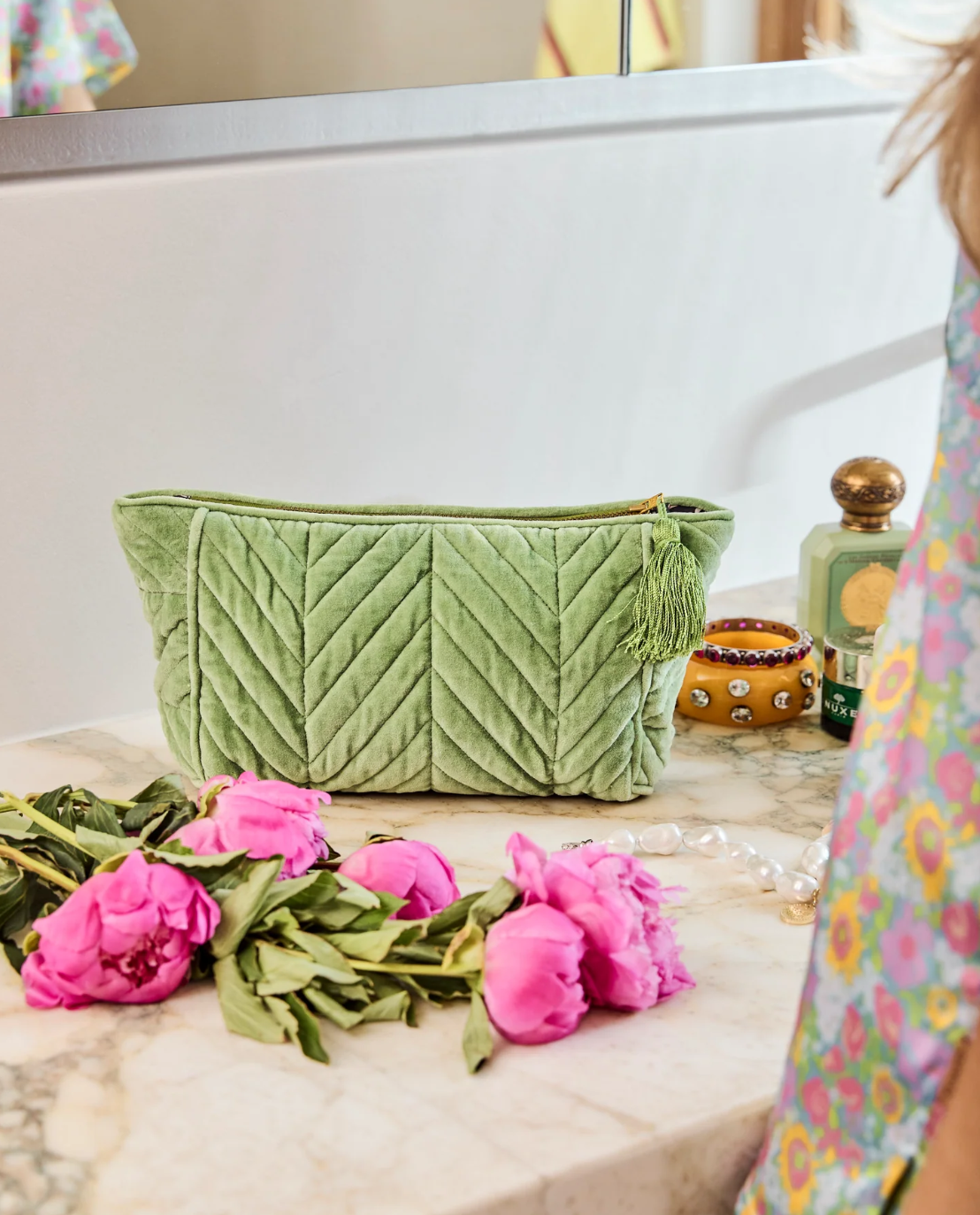 Pesto Velvet Toiletry Bag