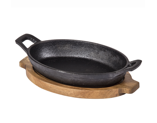 Oval Cast Iron Skillet With Acacia Trivet