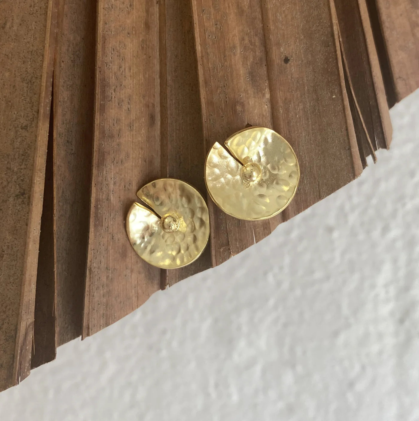 Everley Earrings - Gold