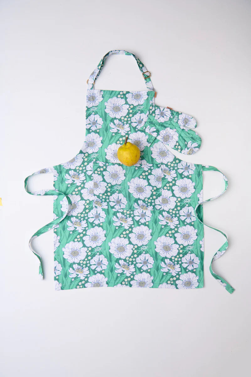 Tumbling Flowers Oven Mitt